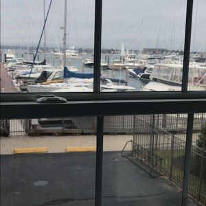 Meet your Posher, Lena